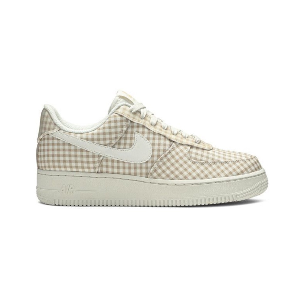 NIKE Women’s Air Force One Low - Gingham Pack - Beige